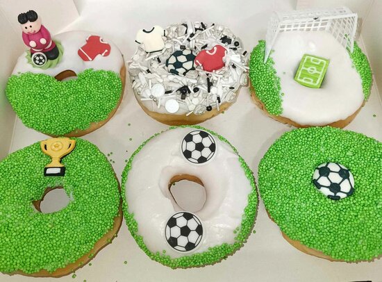 Donuts Voetbal Box - 6 stuks